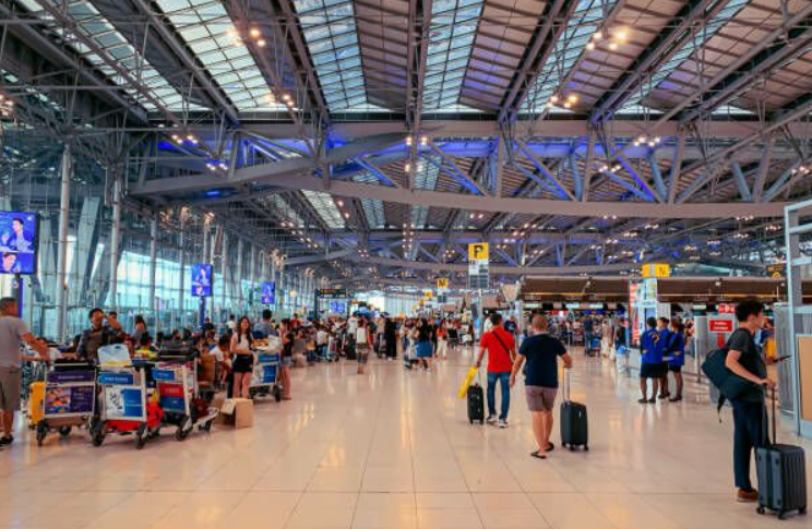 Thailand Kebanjiran Turis Asing Setelah Syarat Tes PCR Pra-Keberangkatan Dicabut